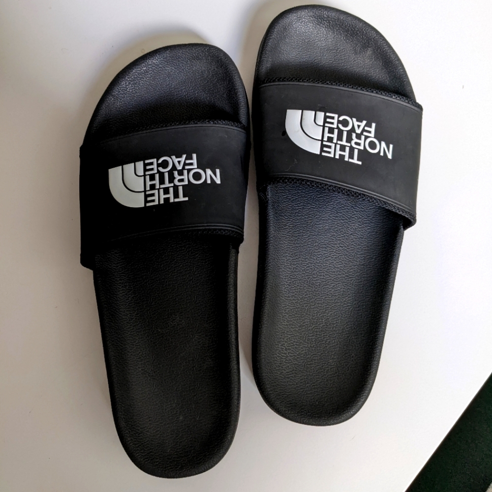 North Face Slides - 10